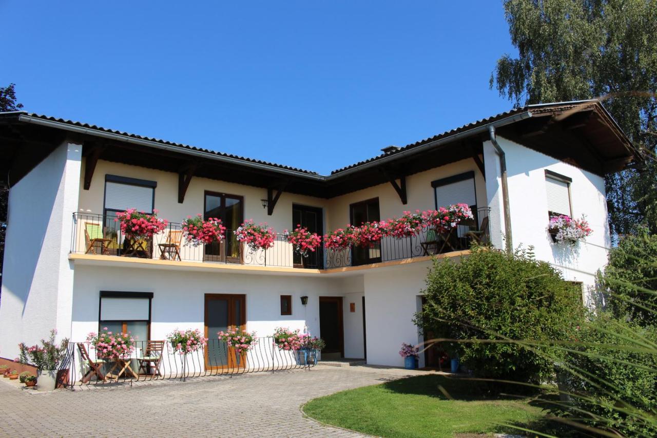 Ferienwohnung "Haus Falle" Schiefling am See Exteriör bild
